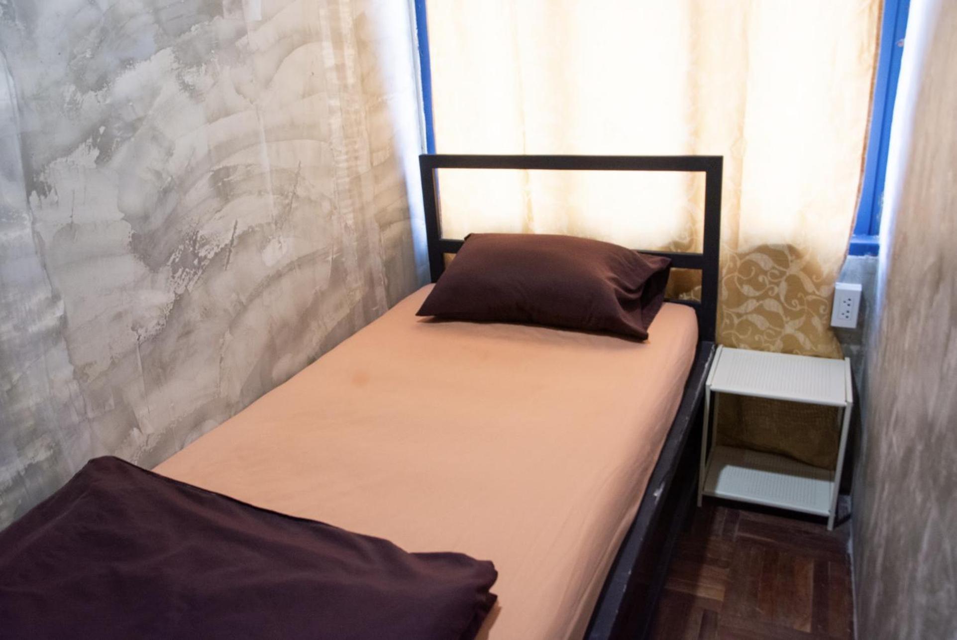 Area81 Hideout Hostel Bangkok Ngoại thất bức ảnh